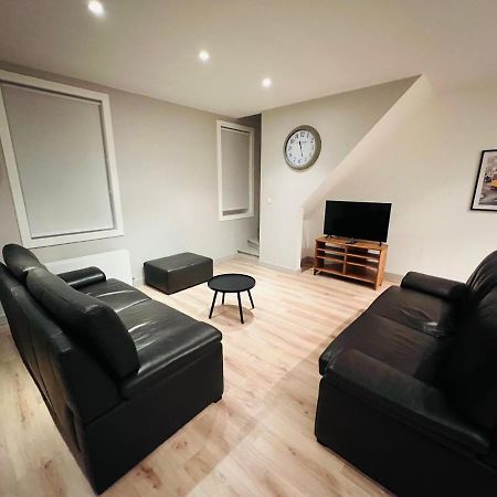 Ruim App. Met Grote Garage Apartment Ieper Exterior photo